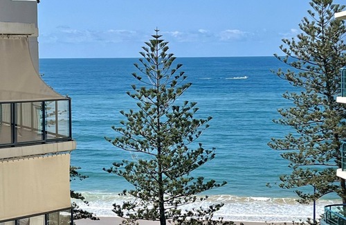 Mooloolaba Apartment | Top Floor Beachside Apartment in the Heart of Mooloolaba!