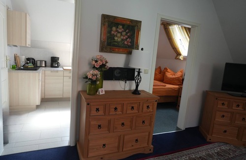 Potsdam West Apartment | Top-floor vacation apartment in Potsdam West near Sanssouci Park and the Havel Lakes