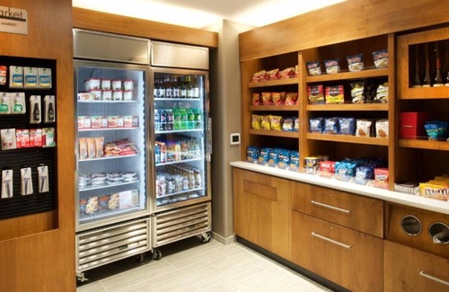 Issaquah House | Top Hotel in Issaquah, WA With Hip Lobby Bar
