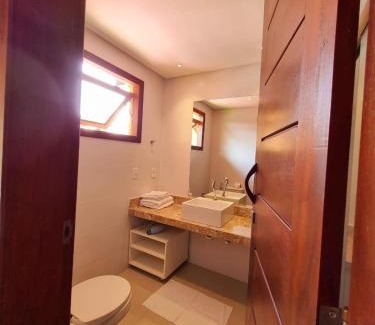 Arraial d'Ajuda House | Top Houses Casa Amarela 3 quartos praia Araçaípe