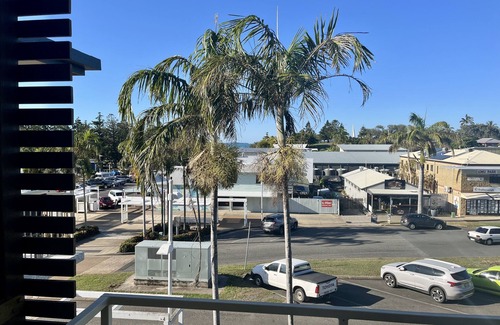 Emu Park Apartment | Top Level Deluxe Studio Unit 21