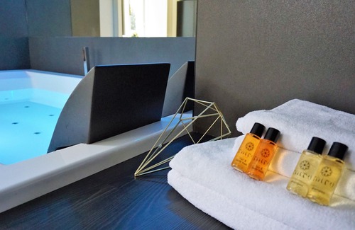 Rione IV Campo Marzio Apartment | TOP Luxury Suite Apartment - Piazza di Spagna 60A I had given this name