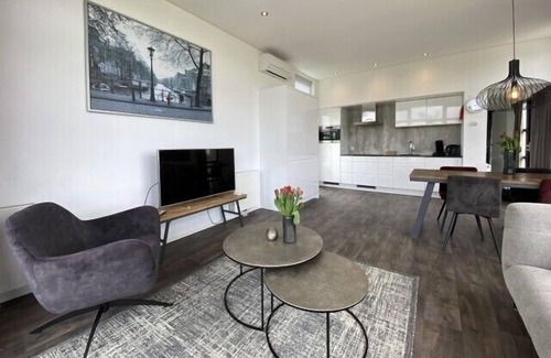 Olburgen House | Top-modernes Chalet Seerose mit Großem, Eingezäunten Garten an der Ijssel