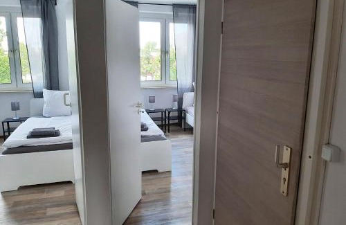 Nietleben Apartment | Top Monteurwohnungen Halle, Einzelbetten, Küche, Nähe Leuna & Schkeuditz