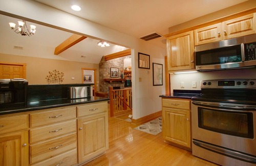 Nellysford House | Top of the Mountain, 1 mile to Ski Area