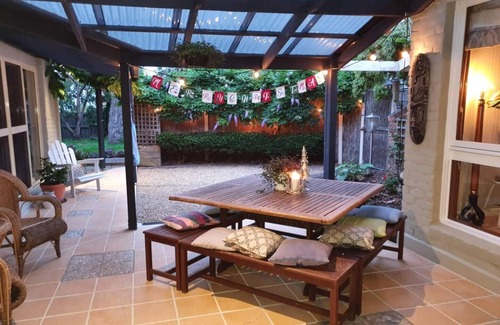 Mount Eliza House | Top of the Mount