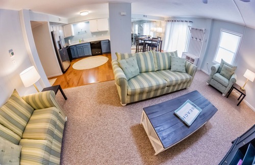 Midtown Ocean City Condo | Top Rated! Beautifully Updated Bayside Condo with Pool!