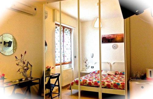Brugherio House | Top Suit Centro - Guest house