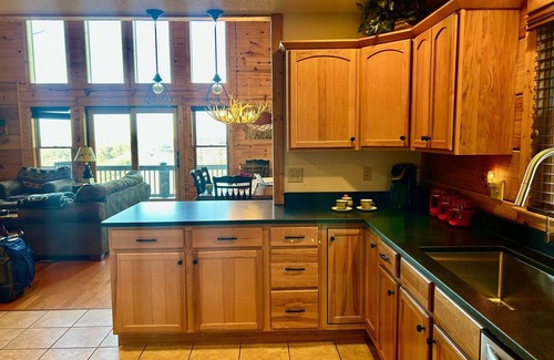 Wolf Laurel Cabin | Top view on the mountain!~Sunsets & luxury for 10~Hatley Pointe ski-in/ski-out~