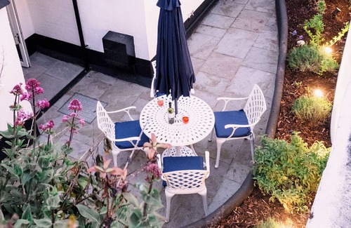 Shaldon Cottage | TOPCLIFF COTTAGE, pet friendly, character holiday cottage in Shaldon