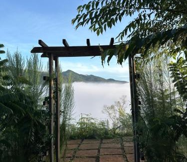 Kon Plong Hotel | TopView Măng Đen