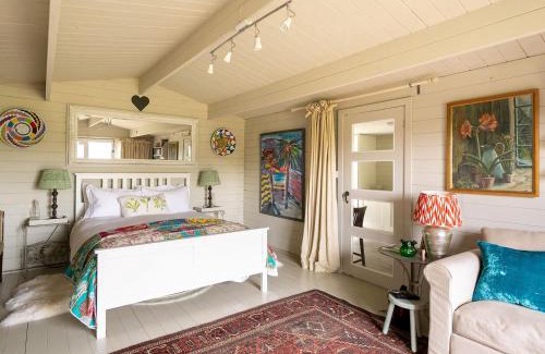 Chilworth House | Tor Hatch Cabin