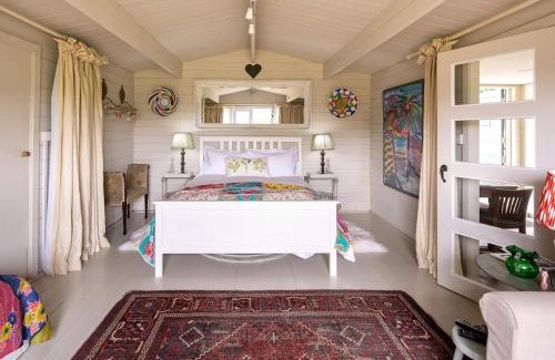 Chilworth House | Tor Hatch Cabin