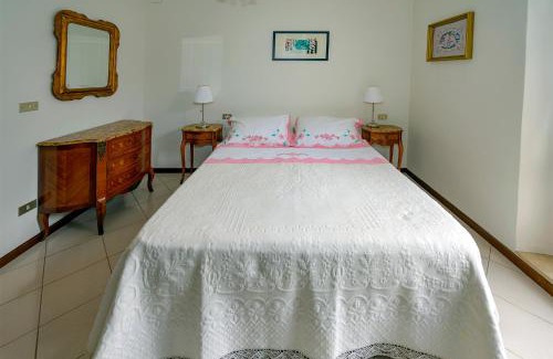 Luco dei Marsi Apartment | Torlonia: Due matrimoniali e bagno