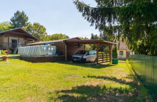 Salgotarjan House | Tornácos Vendégház