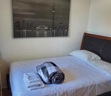 Little Italy House | Toronto Little Italy Guest House