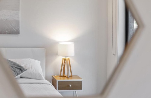 Torquay Bed & Breakfast | TORQUAY Relax and Unwind Beach 300m Table Tennis