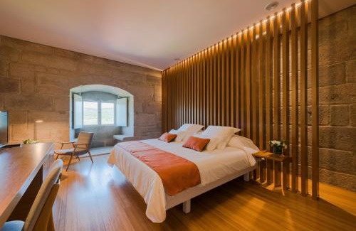 Tomino Hotel | Torre de Tebra