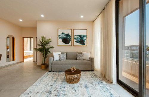 Los Cabos Apartment | Torre San Angel Infinity Pool Arch Sunset Views