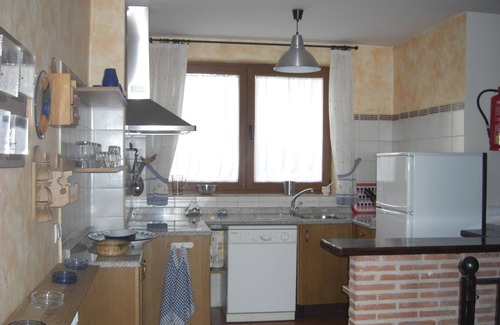 Hoyos del Espino Cottage | TORREON II (7 Seats)
