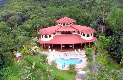 Baru Villa | Toucans, Mountains & Waterfalls! Jungle Villa, 5-8 BR, with full staff.