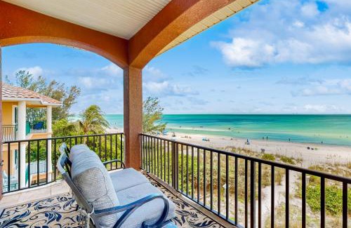 Sunset Beach House | Touched By the Beach