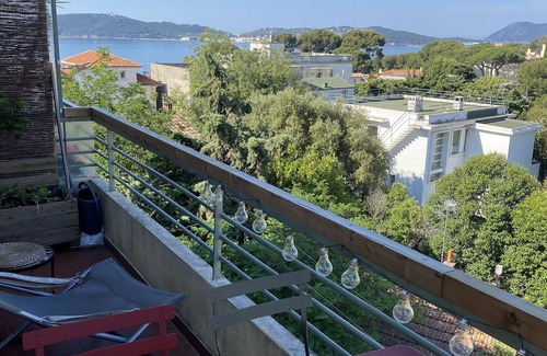 Le Mourillon Apartment | Toulon LE Mourillon , Appartement T3 VUE MER et ET Balcon