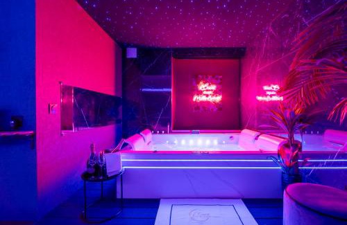 Le Busca Apartment | Toulouse Love room, suite avec spa privatif