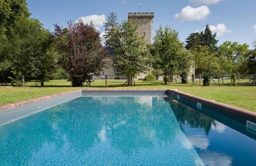 Lorris House | Tour du Bignon 30 beds 2 gites 15