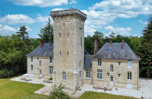 Lorris House | Tour du Bignon 30 beds 2 gites 15