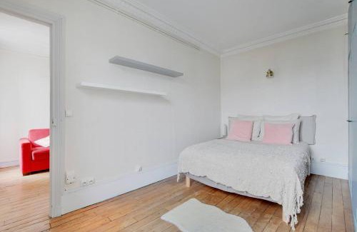 7th Arrondissement Apartment | Tour Eiffel - Saint Dominique - Invalides