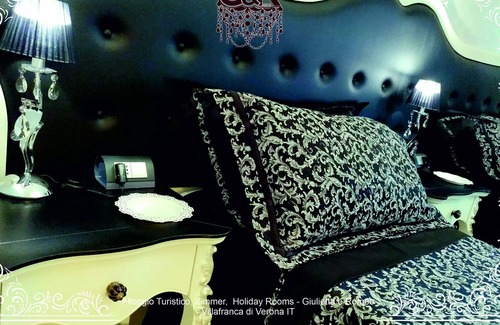 Villafranca di Verona Apartment | Tourist Accommodation Juliet and ROMEO Entire Apartment CENTRO STOR Villafranca