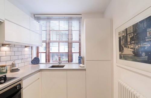 Riverside Apartment | Tower Bridge Butlers Wharf Shad Thames Aircon Pied teerBalconyGardenViewsParking