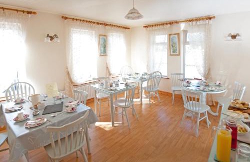New Twopothouse Bed & Breakfast | Tower Lodge B&B