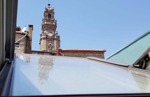 Centro / Baixa Apartment | Tower Studio Located in the Historic Centre of Porto!