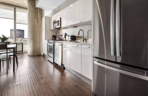 Downtown St. Louis Apartment | Towers 2103 I Luxury I Stunning Views!