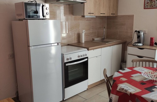 Loire - Vignobles et Nohain House | Town house with courtyard in Cosne sur Loire