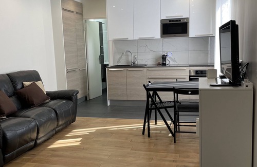 Vitry-sur-Seine House | Town house