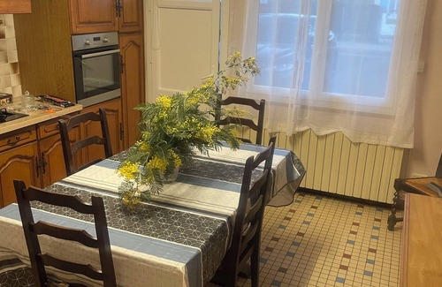 Lavardac House | Town house with garden Pets welcome