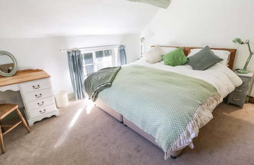Bewdley Cottage | TOWN MILL, pet friendly, with open fire in Bewdley