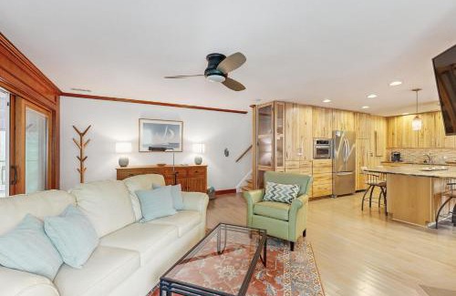 Historic District House | Town of Lewes - 138 Washington Ave, Unit B