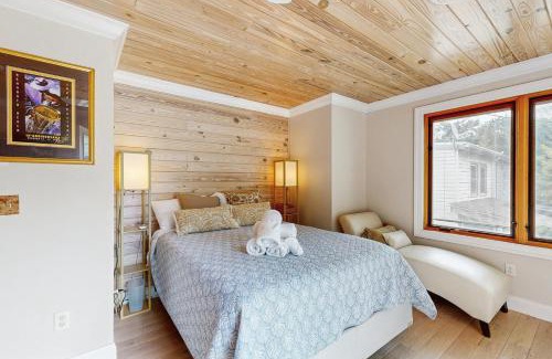 Historic District House | Town of Lewes - 138 Washington Ave, Unit B