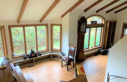 Tunbridge House | Town's End, a Private Estate with Mountain Views