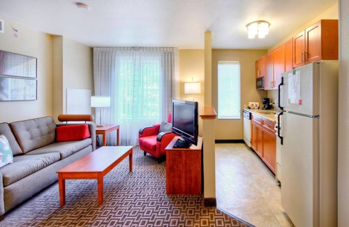 Cary Hotel | TownePlace Suites by Marriott Raleigh Cary-Weston Parkway