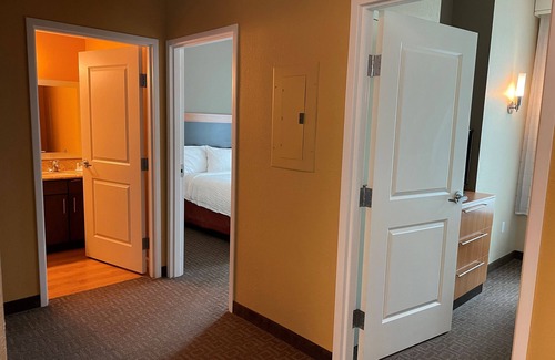 Florida Central Atlantic Coast Hotel | TownePlace Suites Orlando at FLAMINGO CROSSINGS® Town Center/Western Entrance