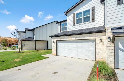 Stephenville House | Townhome near Tarleton!