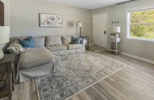 Grand Bay Apartment | Townhomes Near the Bay - #8
