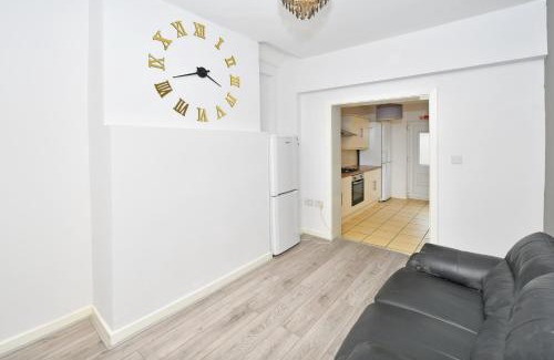 Crewe House | Townhouse @ 115 Walthall Street Crewe