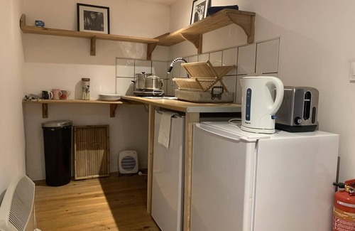 Civray House | Townhouse 26, Chambres d'hôtes, gite, hôtel, chambres doubles, petit appartement