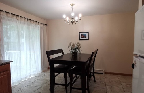 Central Business District House | Townhouse 3BR/1.5BA near Umass memorial Hospital